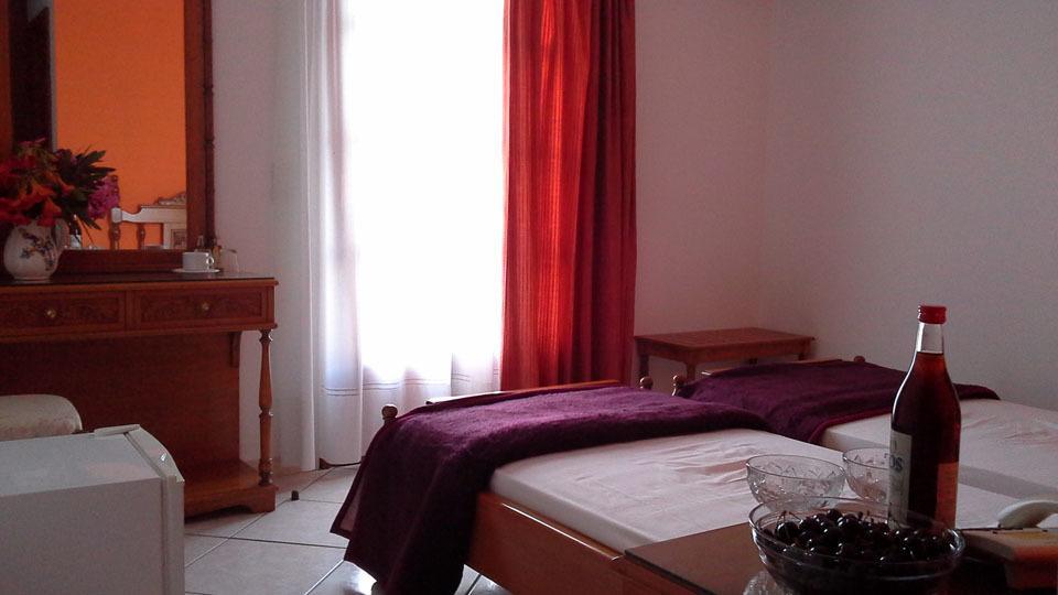 Hotel Agnanti Ágios Konstantínos エクステリア 写真